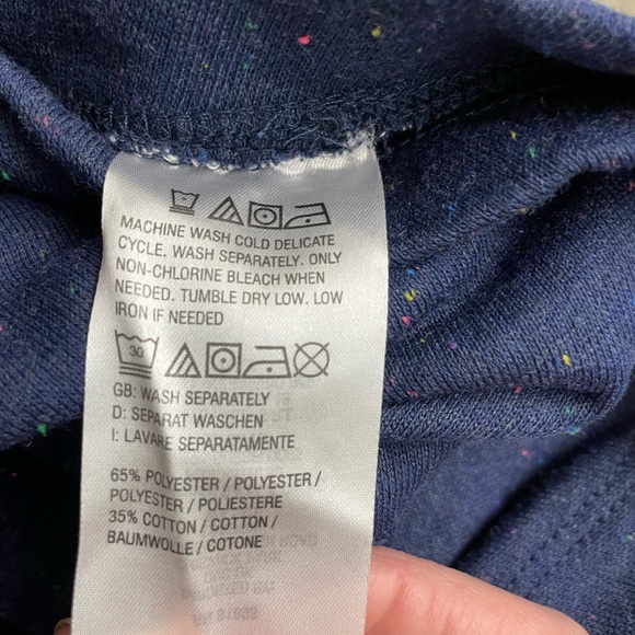 Poncho - Picture 3 of 7